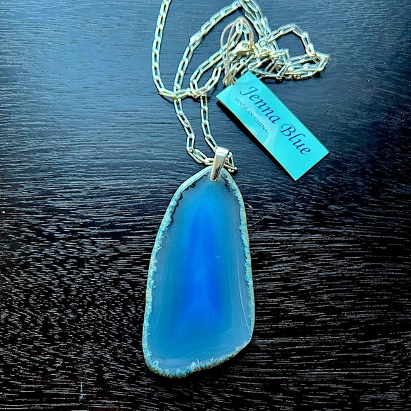 Jenna Blue Jewelry - Necklace with gorgeous blue stone